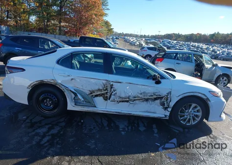 2024 Toyota Camry Le из США, поврежденный, VIN 4T1C11BK7RU115839